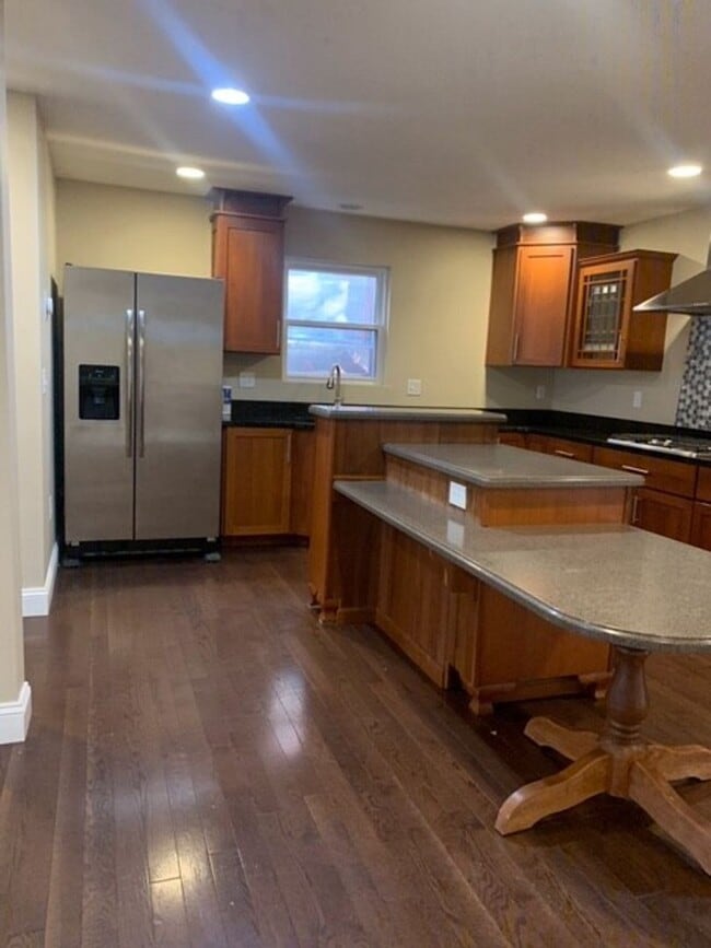 4744 Friendship Ave in Pittsburgh, PA - Building Photo - Building Photo