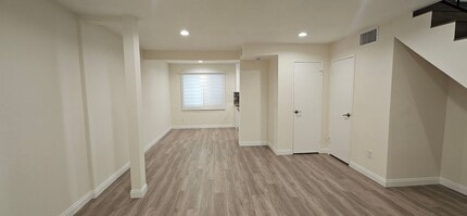 8655 Orion Ave in Los Angeles, CA - Building Photo - Building Photo