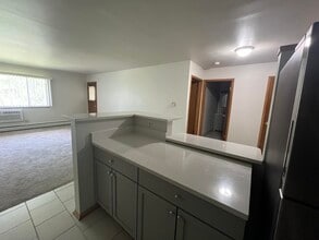 3811 S 35th St in Greenfield, WI - Building Photo - Building Photo