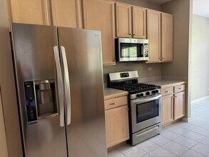 1435 N Pinehurst Dr in Vernon Hills, IL - Building Photo - Building Photo