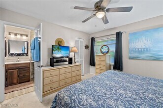 13264 White Marsh Ln in Ft. Myers, FL - Foto de edificio - Building Photo
