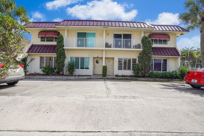 property at 584 SE 20th Ave