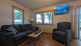 1321 S Darling Dr NW, Unit #7 in Alexandria, MN - Building Photo