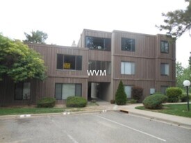 2525 S Dayton Way in Denver, CO - Building Photo