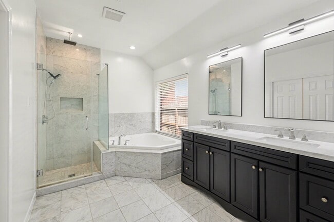 property at 17907 Stoney Glade Ct