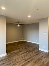 222 S Central Ave, Unit 336 in Los Angeles, CA - Building Photo - Building Photo