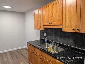 1755 No 9 Highway212 in Agassiz, BC - Building Photo - Building Photo