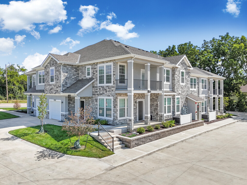 Stonehaven Overland Park in Overland Park, KS - Foto de edificio