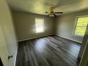 1002 Hackberry St in Clifton, TX - Building Photo - Building Photo