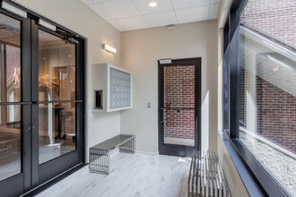 Montclare Luxury Apartments in Nyack, NY - Foto de edificio - Lobby