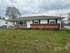 541 Neal Dr in Rossville, GA - Building Photo