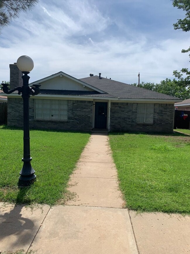 property at 1310 Alta Vista St