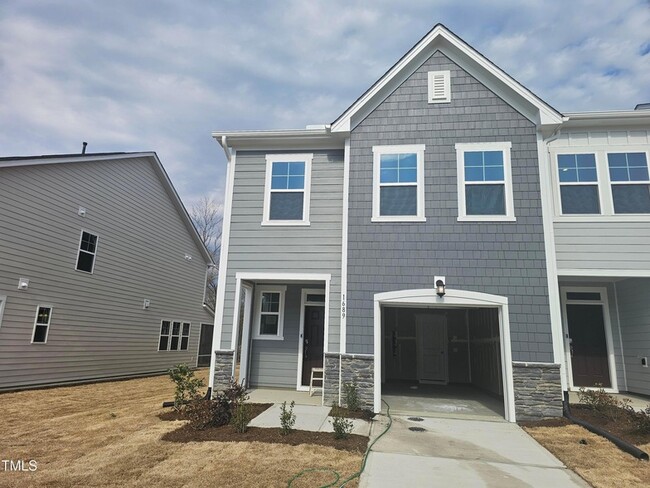property at 1689 Singing Bird Trl