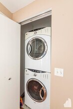 565 W Quincy St, Unit 907 in Chicago, IL - Building Photo - Building Photo