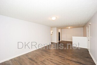 12101 Fairington Ridge Cir in Stonecrest, GA - Building Photo - Building Photo