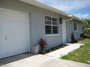 6143 Hester Ave in Ft. Myers, FL - Building Photo - Building Photo