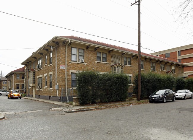 244 S Cleveland St in Memphis, TN - Building Photo - Building Photo