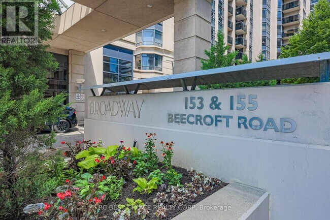 155 Beecroft Rd in Toronto, ON - Building Photo - Building Photo