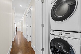 77 Dix St, Unit 2 in Boston, MA - Building Photo - Building Photo