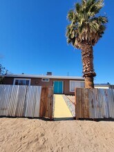 6356 Desert Queen Ave in Twentynine Palms, CA - Building Photo - Building Photo