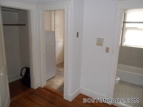 143 Park Dr, Unit 22 in Boston, MA - Building Photo - Building Photo