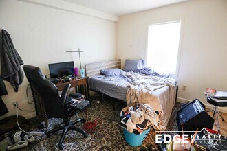 42 Raymond St, Unit 1 in Boston, MA - Building Photo - Building Photo