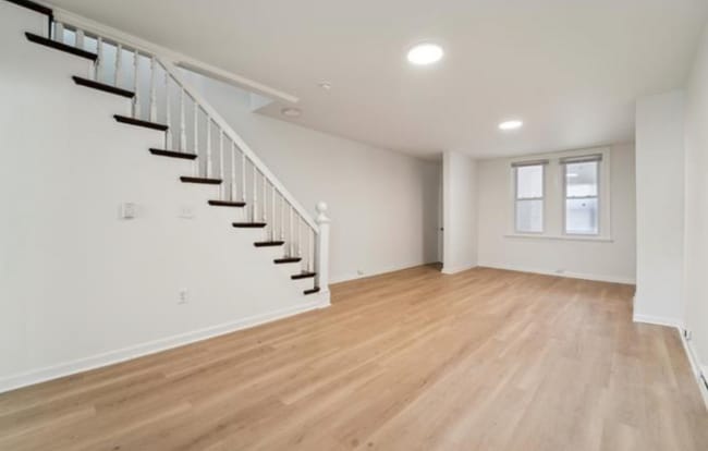 property at 109 W Seymour St