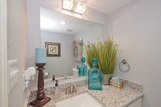 10264 Briar Forest Dr in Houston, TX - Building Photo - Building Photo