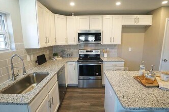 1708 Taylor St in Durham, NC - Building Photo - Building Photo