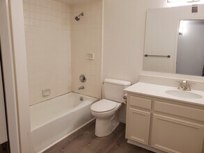 8570 E Vía Del Palacio in Scottsdale, AZ - Building Photo - Building Photo