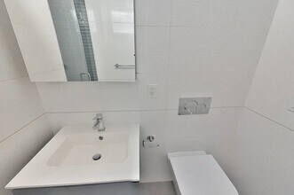 200 Stanton St, Unit 2 in New York, NY - Building Photo - Building Photo