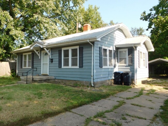 714 W 4th Ave in El Dorado, KS - Building Photo - Building Photo