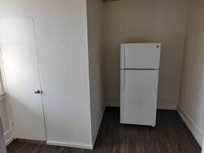 534 3rd St in Clairton, PA - Building Photo - Building Photo