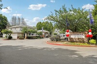 Alderbrook Apartments in Kent, WA - Foto de edificio - Building Photo