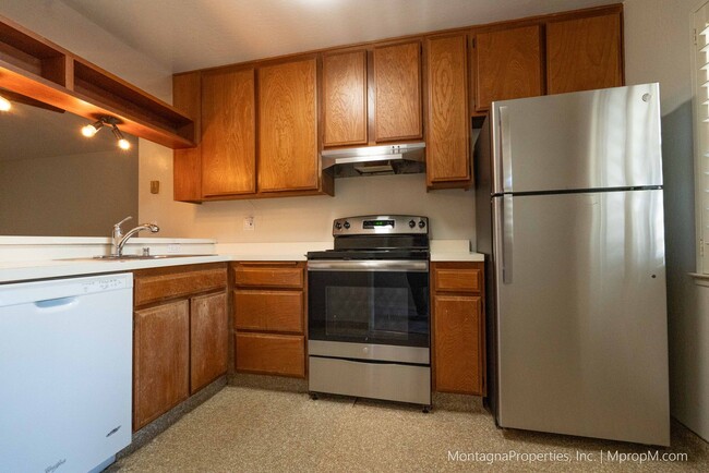 439 Alberto Way in Los Gatos, CA - Building Photo - Building Photo