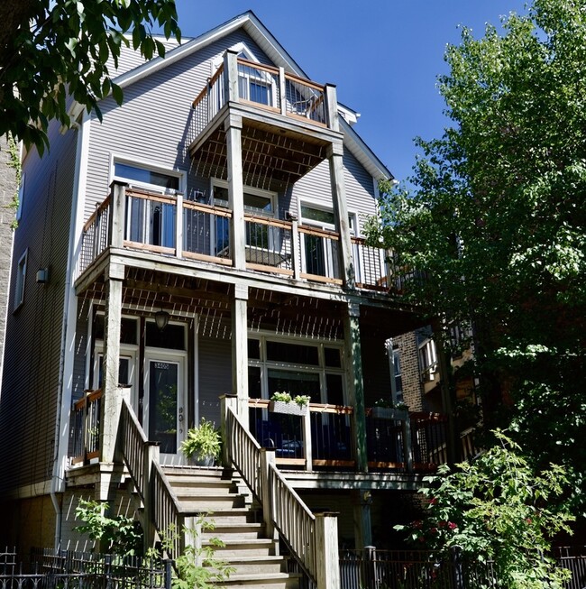 property at 3405 N Seminary Ave