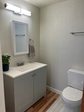 325 Grant Ave in Petaluma, CA - Foto de edificio - Building Photo