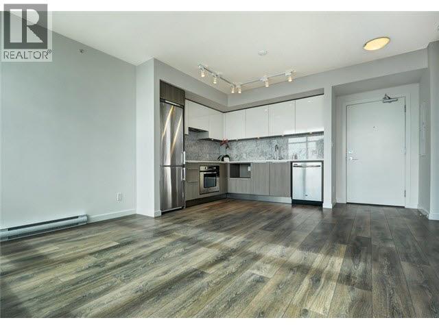 6461 Telford Ave in Burnaby, BC - Building Photo - Building Photo