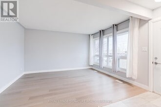 368 Sharon Ave in Oshawa, ON - Building Photo - Building Photo