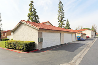 342-348 Camarillo St in Placentia, CA - Building Photo - Building Photo