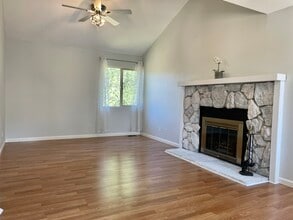 10015 Old Morro Rd E in Atascadero, CA - Building Photo - Building Photo