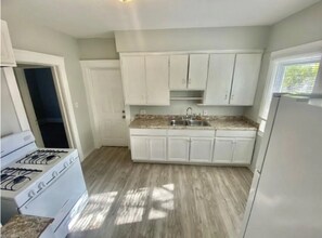 2231 W 105th St in Cleveland, OH - Building Photo - Building Photo