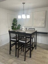 Sheridan Apartments in Shrewsbury, MA - Foto de edificio - Building Photo