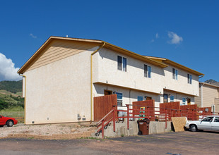 2470 Allegheny Dr in Colorado Springs, CO - Building Photo - Building Photo