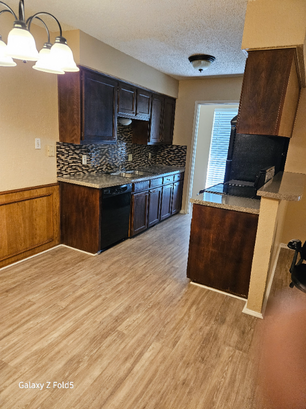 2403 Ventura Dr in Arlington, TX - Building Photo - Building Photo