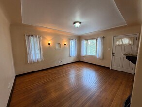 653 Pleasant Ave in Bremerton, WA - Building Photo - Building Photo