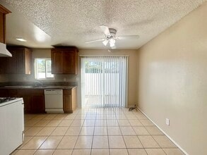 Huntington Clay Apartments in Huntington Beach, CA - Building Photo - Building Photo