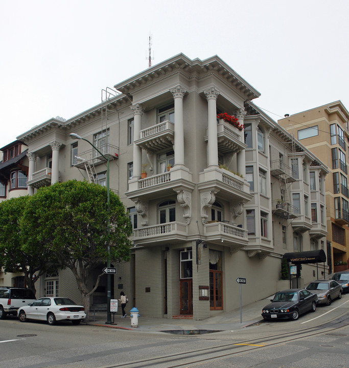 1255 Washington St in San Francisco, CA - Building Photo