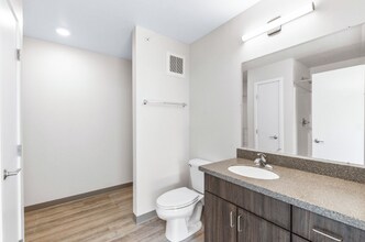 352 Deschane Ave in Crivitz, WI - Foto de edificio - Building Photo