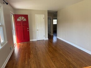 222 Ross St in Salem, VA - Foto de edificio - Building Photo